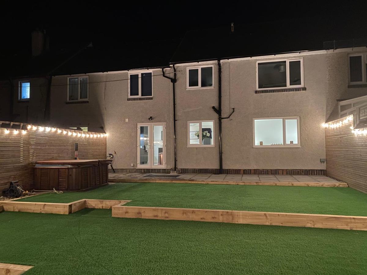 No40Barmouth-Modern,Spacious&Hot Tub 외부 사진