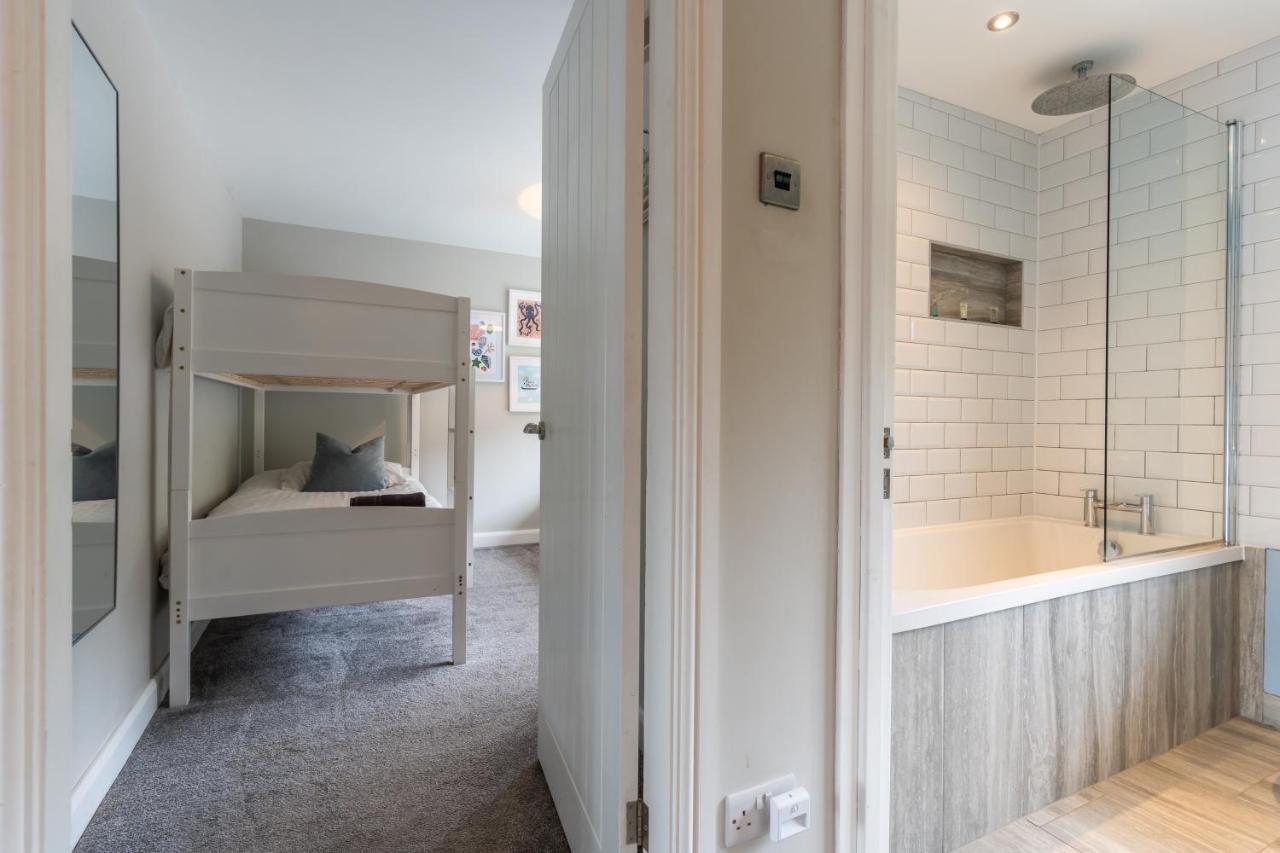 No40Barmouth-Modern,Spacious&Hot Tub 외부 사진